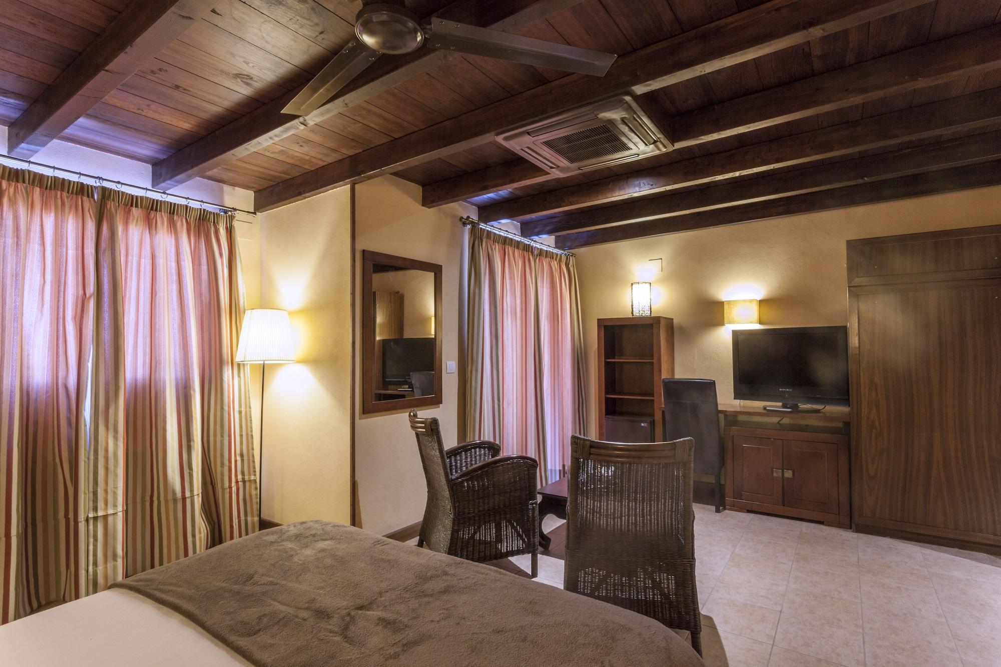 Hotel Alcadima 란야론 외부 사진